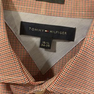 Men’s checked button down Tommy Hilfiger shirt